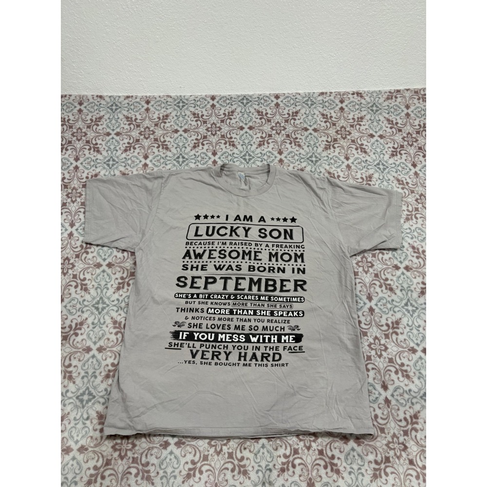 Lucky Son Awesome Mom Born In September Graphic T-Shirt Gray XL Mens Humor Tee